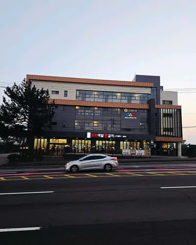 Media 1