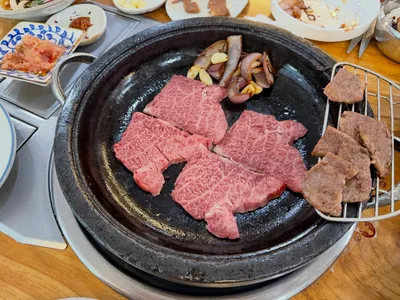 화지한우식육식당 1